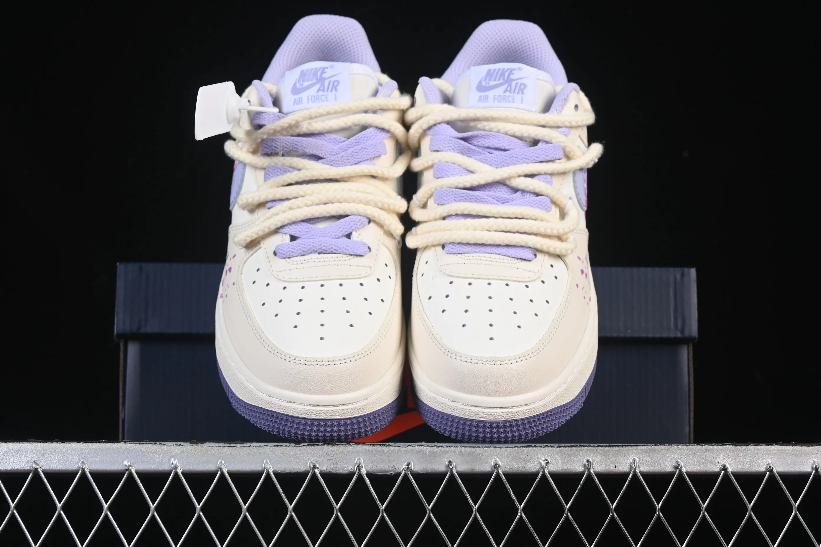All categories Nk Air Force 1 Air Force series Nk Air Force 1 Low Air Force low-top Nike Air Force 1'07 Low "Confession" Hand-painted graffiti Purple pink confession Air Force 1 low-top casual sneakers BD7701-220